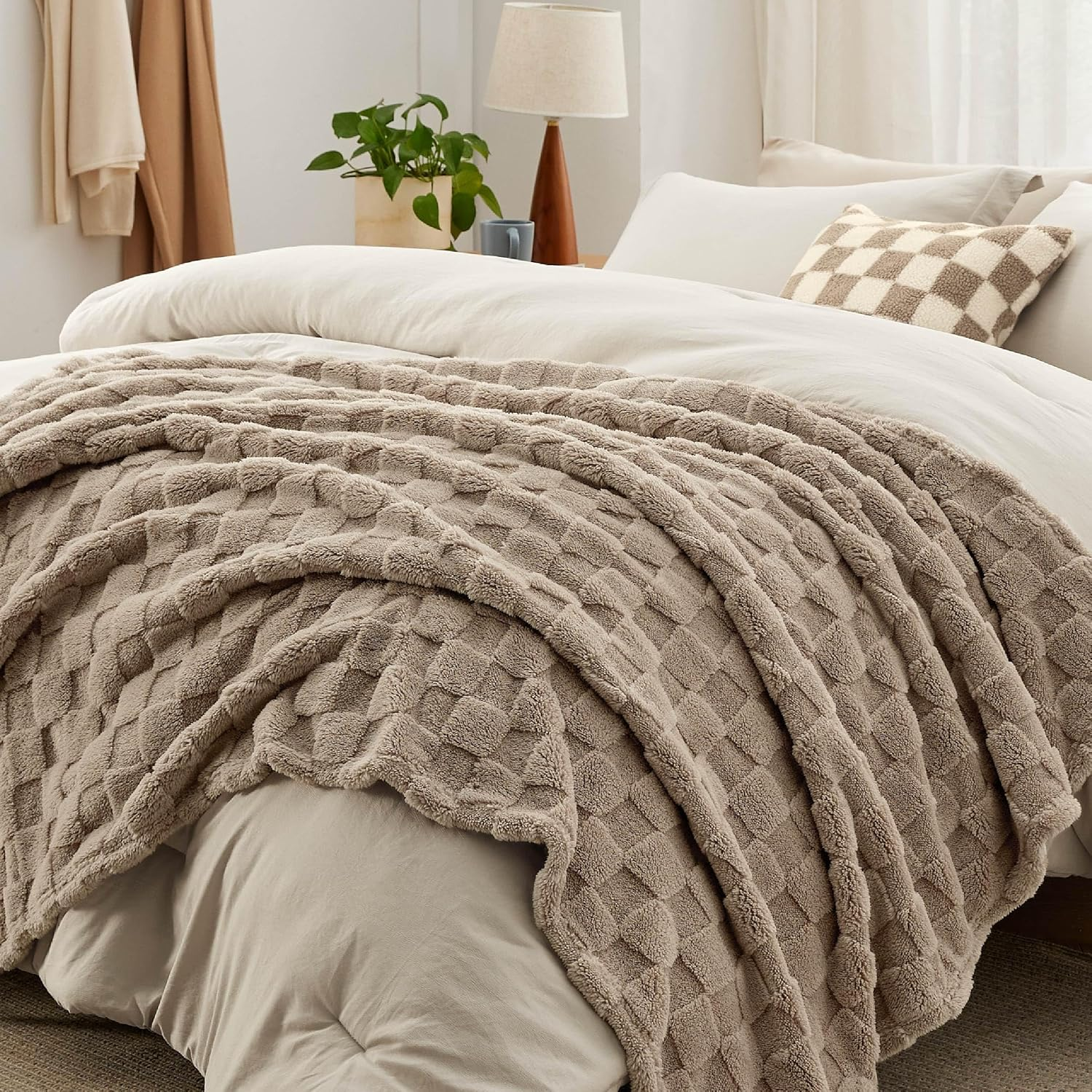 Bedsure Queen Bedding Set, 5-Piece — Fleece Comforter Set