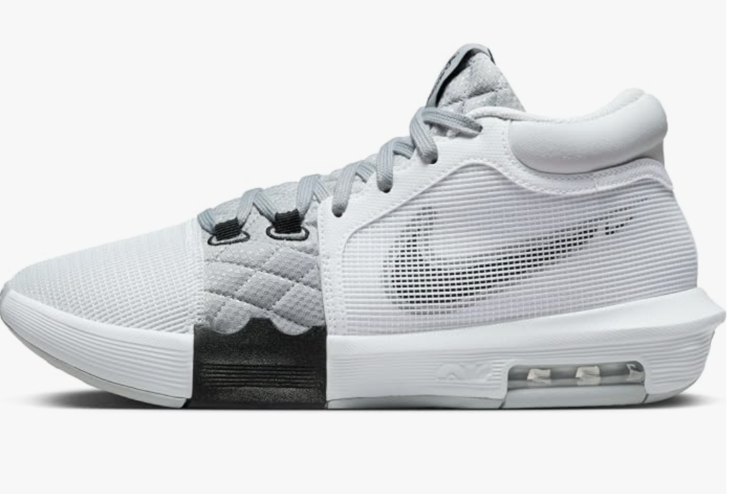 Nike Men's LeBron Witness VIII Basketball Shoes